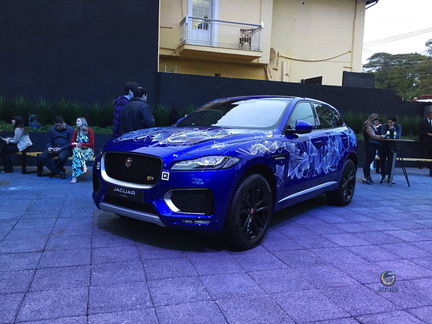 Jaguar F-Pace casa Fares (1)
