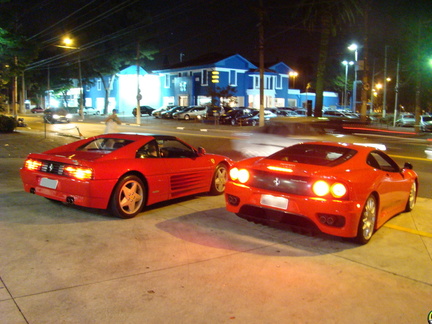 duas ou mais Ferrari (1)