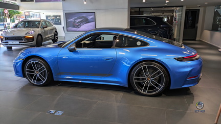 Porsche 911 Carrera T - South Sea Blue Metallic  (2)
