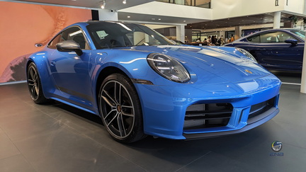 Porsche 911 Carrera T - South Sea Blue Metallic  (6)