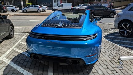 Porsche 911 Carrera T - South Sea Blue Metallic  (8)