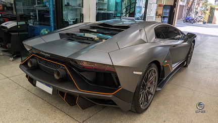 Lamborghini Aventador Ultimae - Grigio Titans (5)