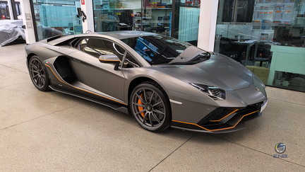 Lamborghini Aventador Ultimae - Grigio Titans (8)