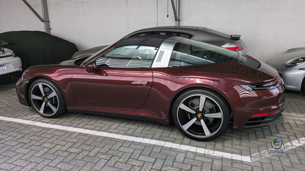 Porsche 911 Targa 4S 992 - Heritage design Cherry (5)
