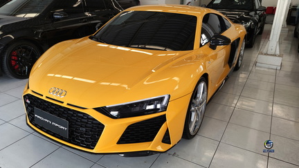 Audi R8 V10 (1)
